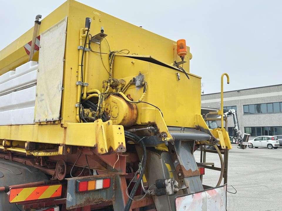 Renault 370 DCI 6x4 Photo 8