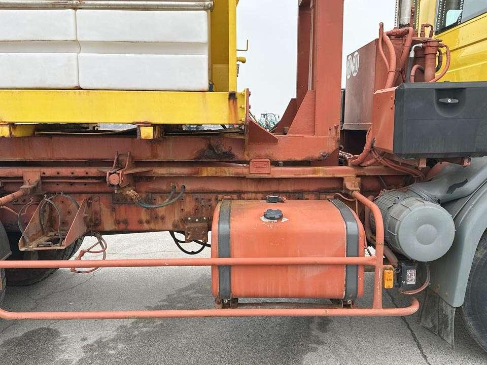 Renault 370 DCI 6x4 Photo 9
