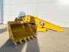 Caterpillar 323 BOOM + STICK + BUCKET (BRAND NEW) Photo 1 thumbnail