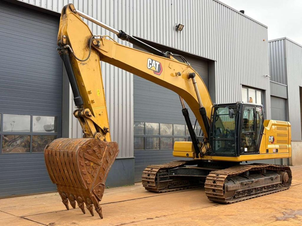 Caterpillar 330GC Photo 2