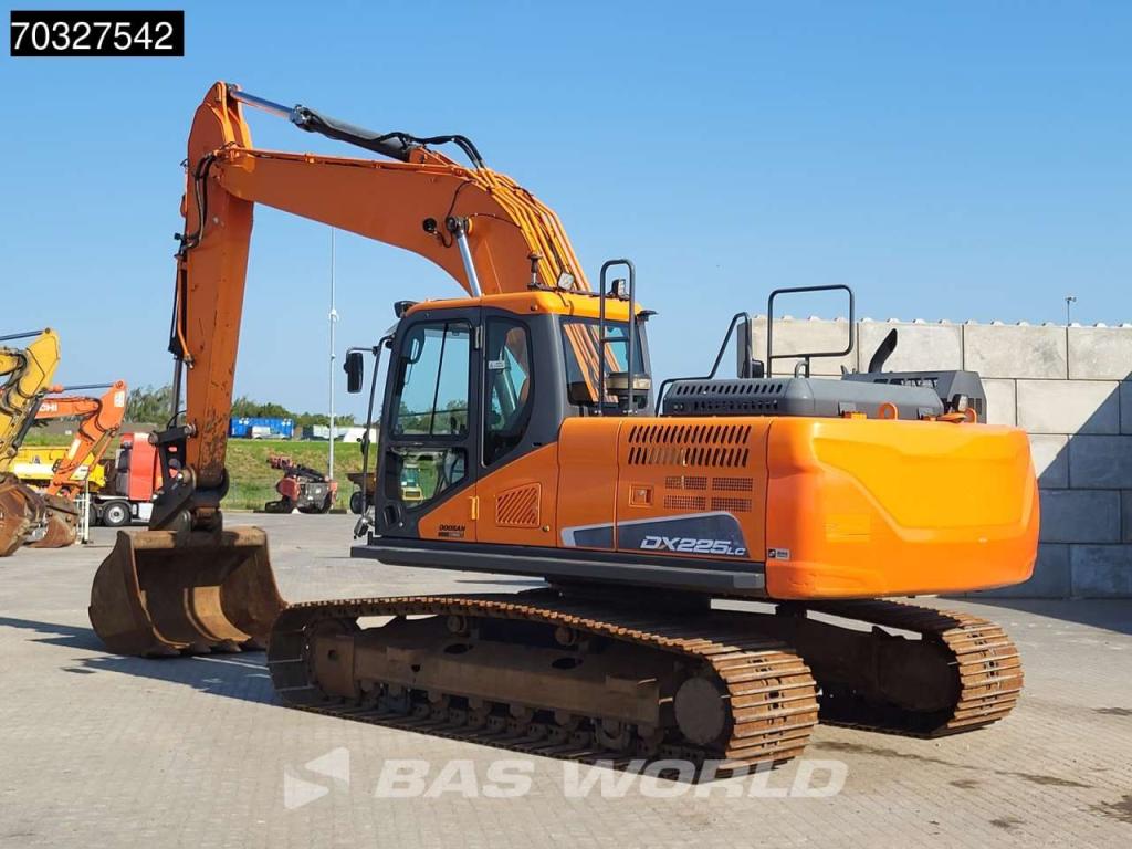 Doosan DX225 LC-5 Photo 2