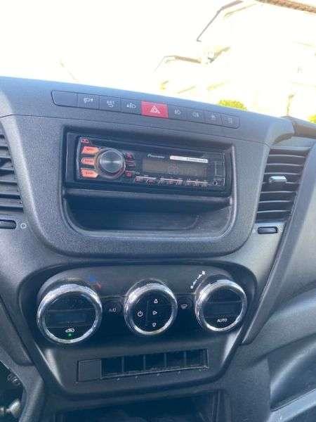Iveco 35c14N Photo 4