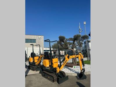 Hyundai HX10A sold by G & G Macchine Srl