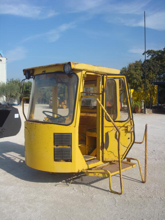 Cab for Volvo 4600 Photo 2