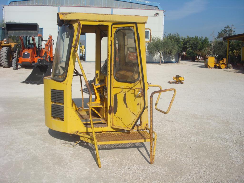 Cab for Volvo 4600 Photo 3