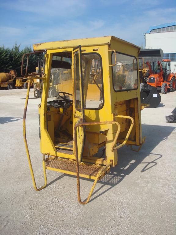 Cab for Volvo 4600 Photo 4