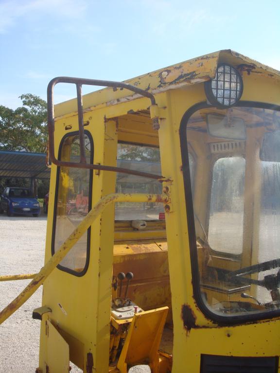Cab for Volvo 4600 Photo 7