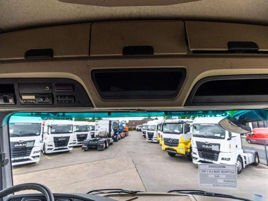 Mercedes-Benz ACTROS 1848 LS +RETARDER Photo 14