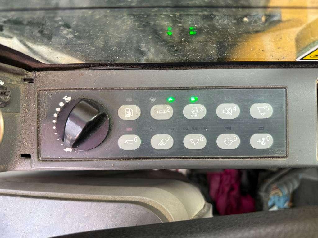 Caterpillar 374FL - Automatic Greasing / Rear + Side Camera Photo 12