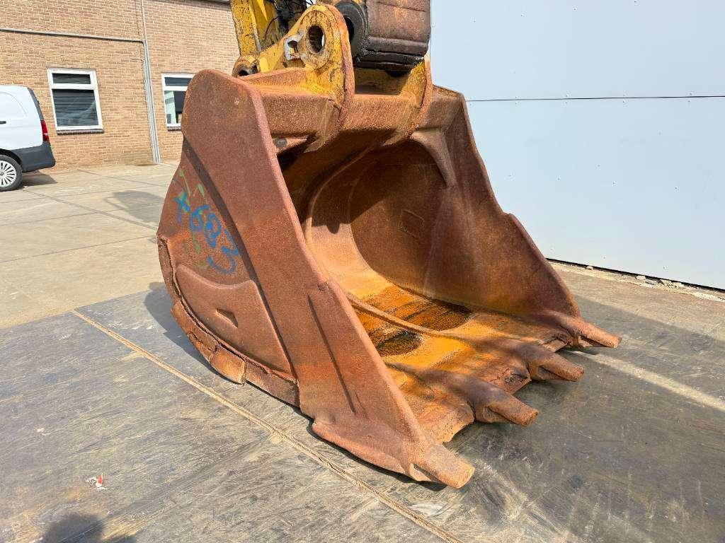 Caterpillar 374FL - Automatic Greasing / Rear + Side Camera Photo 18