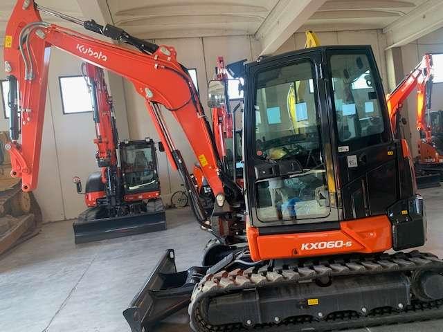 Kubota KX060-5 Photo 4