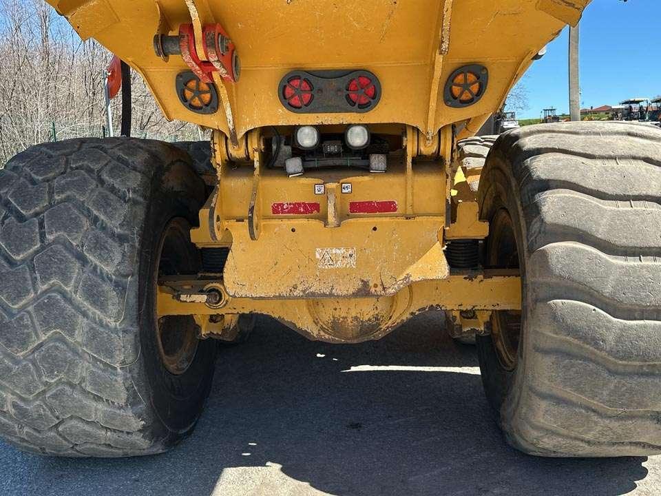 Bell B30E 6x6 Photo 7