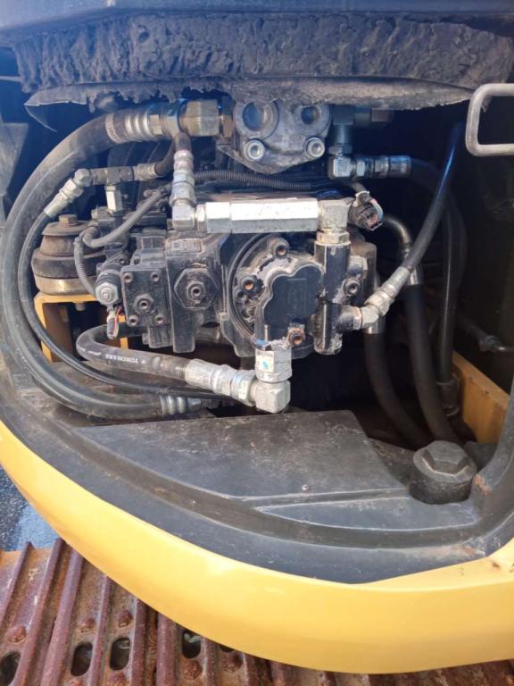 New Holland E135-B SR2 Photo 15