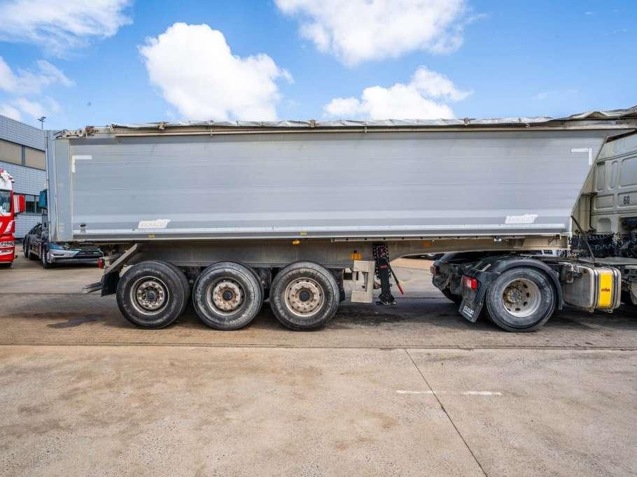 Benalu C39C17-ALU + BACHE - 30m3 Photo 16