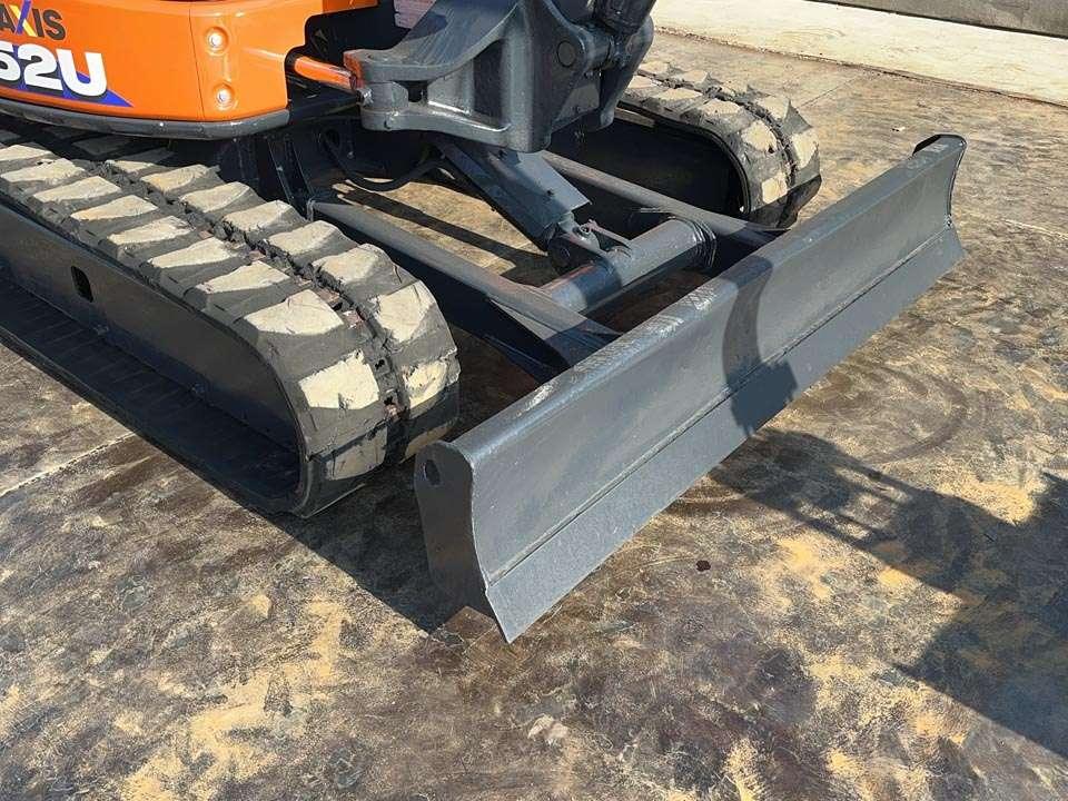 Hitachi ZX52U-3 CLR Photo 6