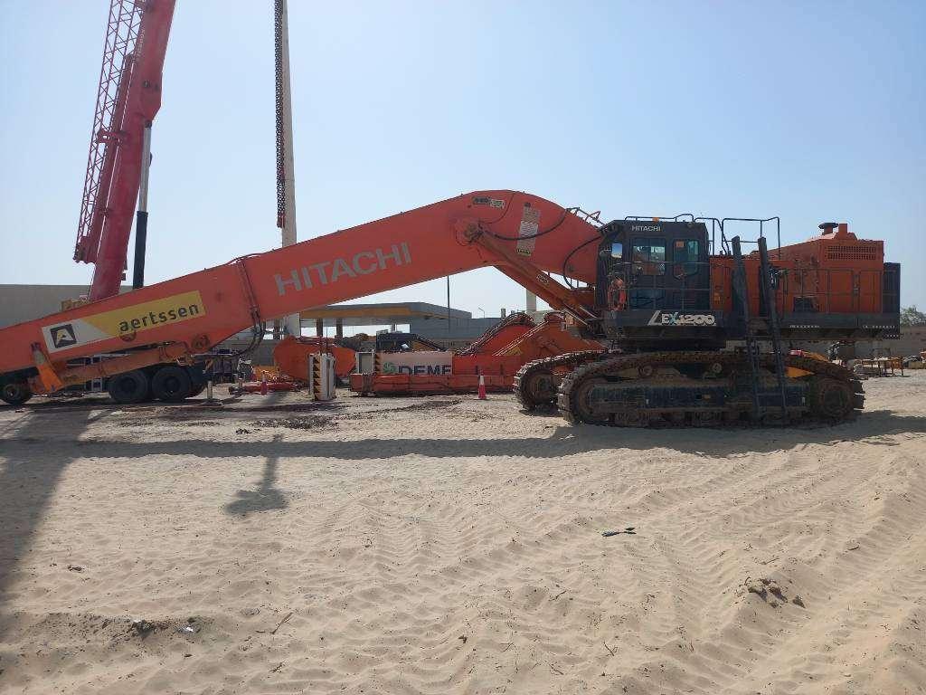 Hitachi EX1200-7 Longreach 28m (Saudi Arabia) Photo 6