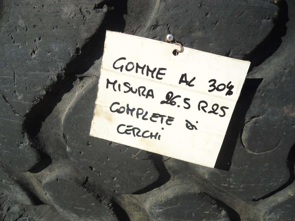 Tire with rim for 26.5R25 - COMPLETI DI CERCHI - AL 30% - Photo 5