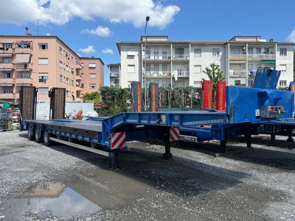 GVN Flatbed semi-trailer Photo 2
