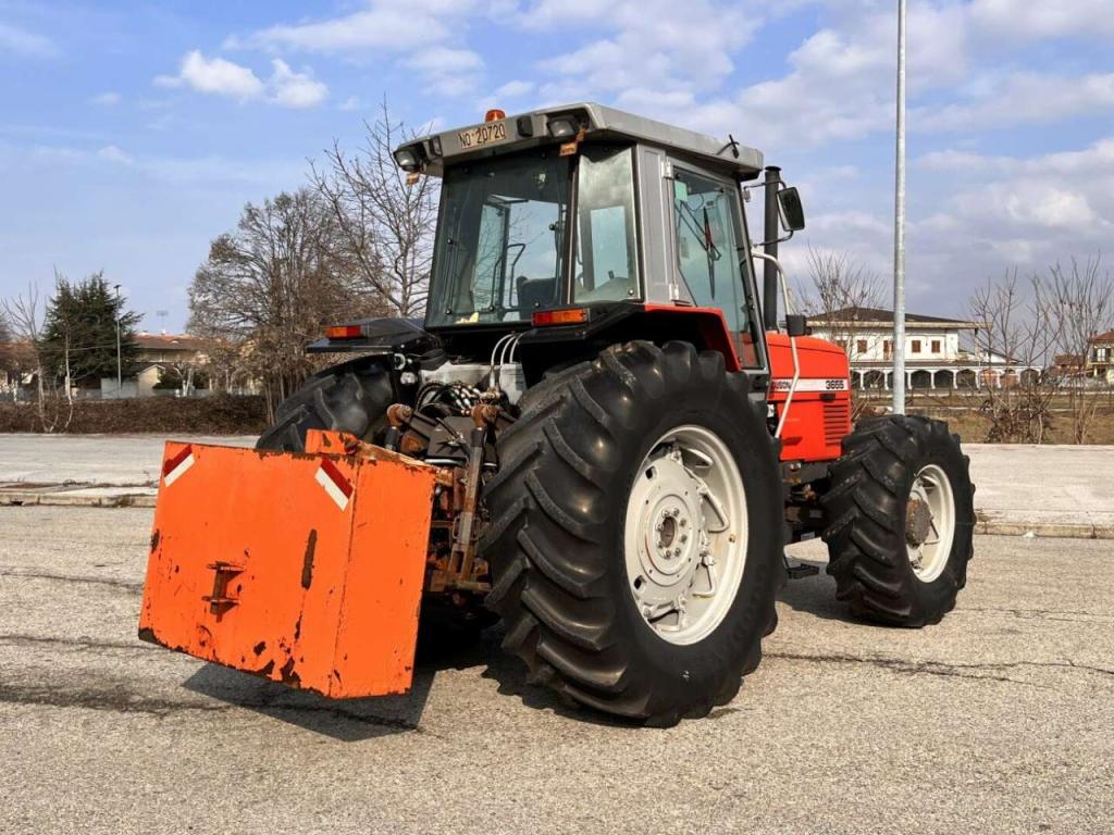 Massey Ferguson MF3655 4X4 Photo 11
