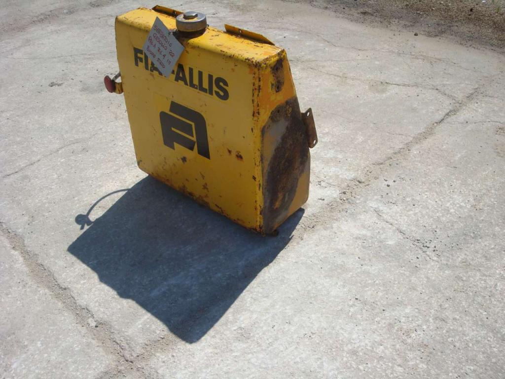 Diesel tank for Fiat Allis FL 4C Photo 4
