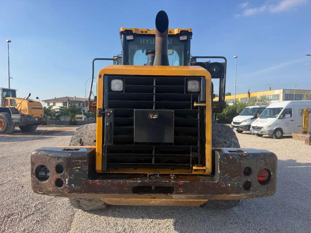 Hyundai HL 760-7A Photo 2