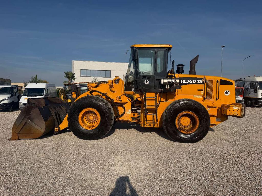 Hyundai HL 760-7A Photo 8