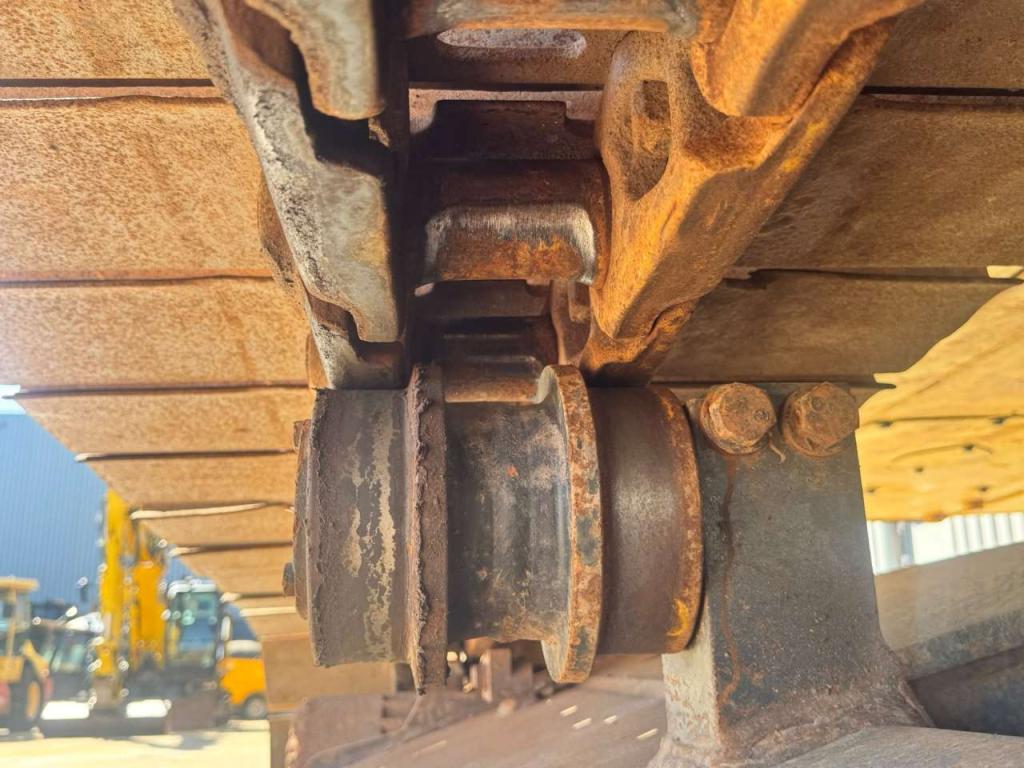 Komatsu PC360LC-11E0 Photo 24