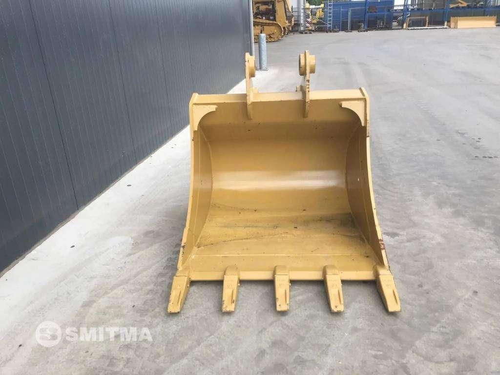 Caterpillar 318D2 Photo 11