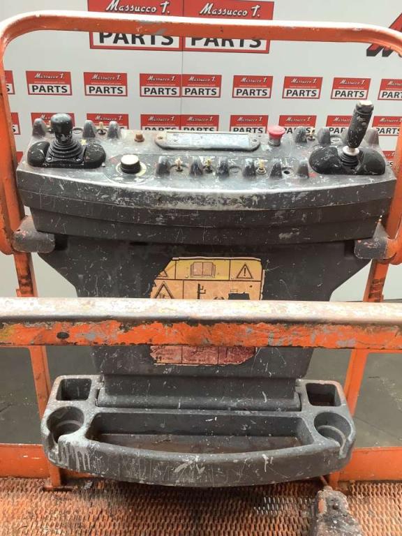 JLG LIFT 450 AJ Photo 8