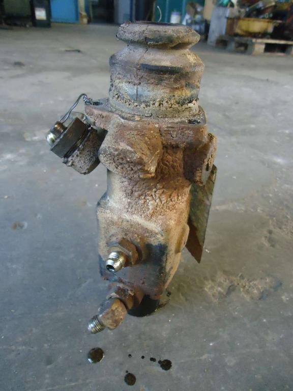 Brake pedal for Hitachi ZW310 - DA CONTROLLARE - Photo 2