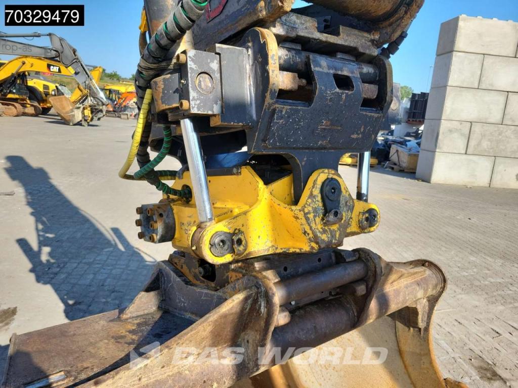 Volvo EC250 E L Photo 14