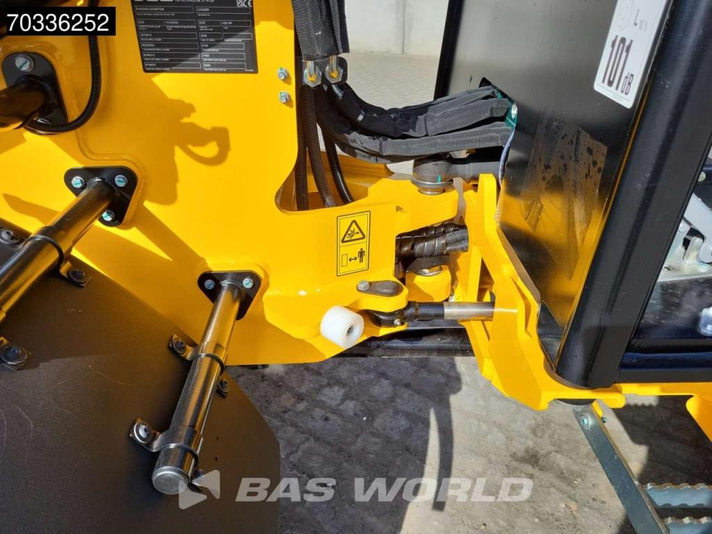 JCB 403 SP FACTORY WARRANTY - WEIDEMAN COUPLER - KUBOTA Photo 13
