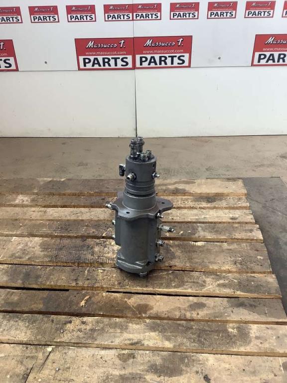 Rotating joint for Hitachi ZX135-5 Photo 1