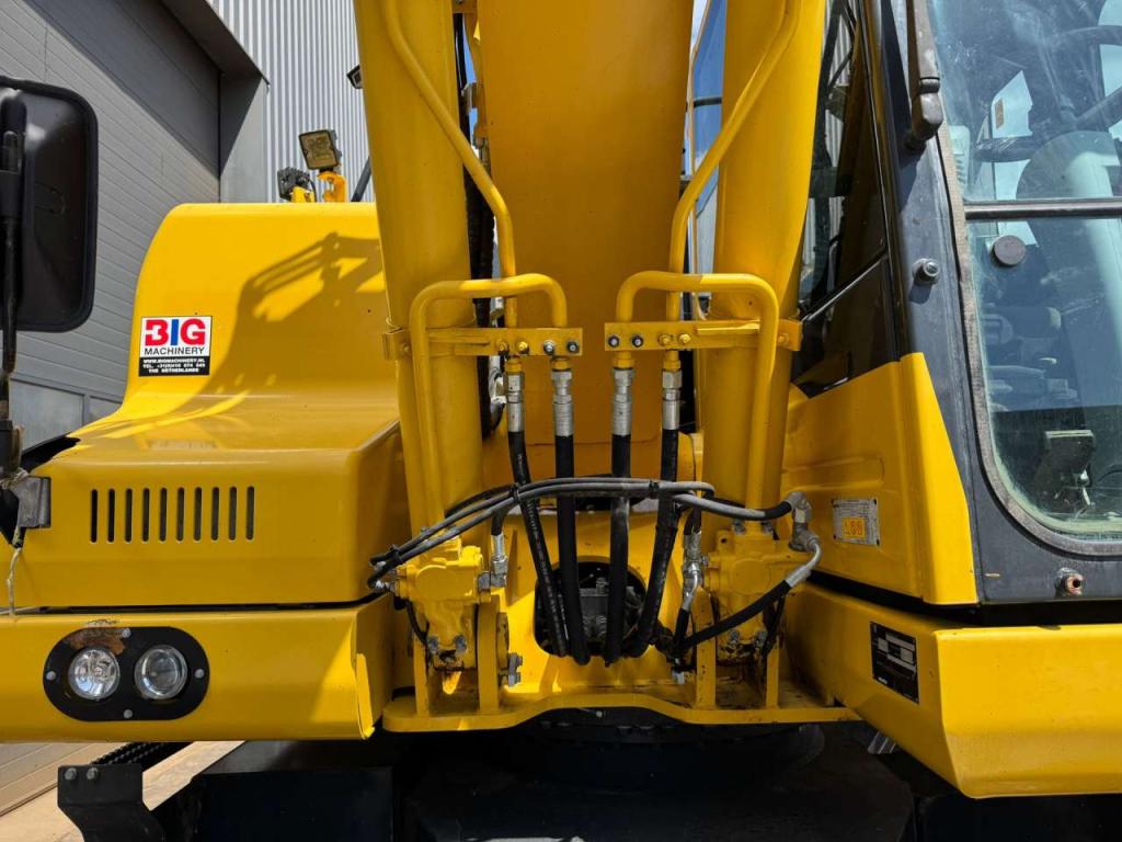 Komatsu PW180-11 Photo 18