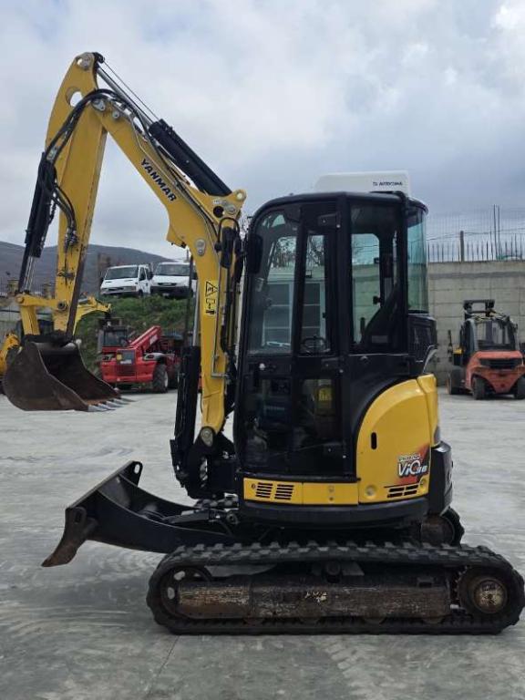 Yanmar VIO38 Photo 1