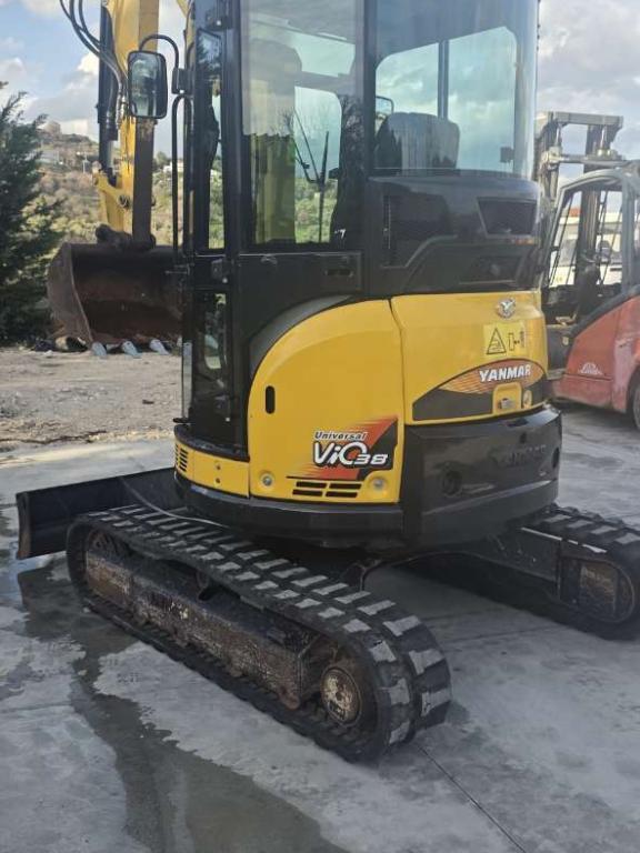 Yanmar VIO38 Photo 11