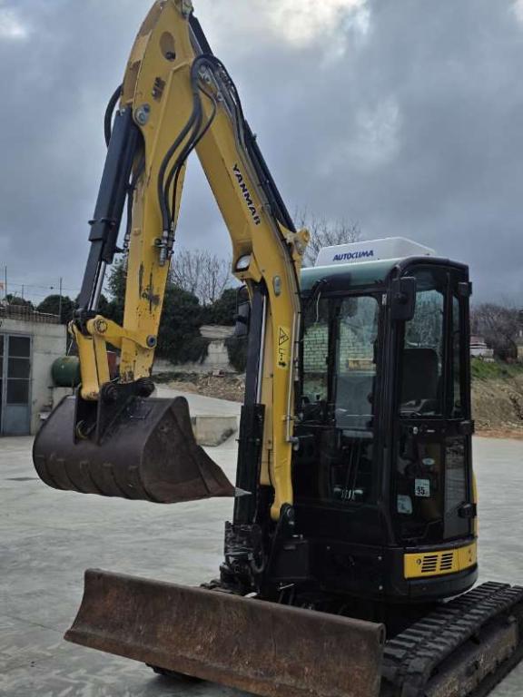 Yanmar VIO38 Photo 15