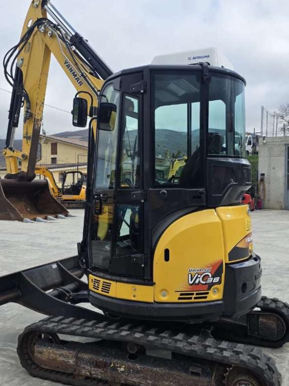 Yanmar VIO38 Photo 3
