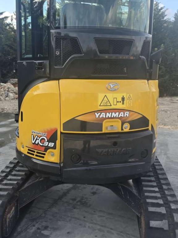 Yanmar VIO38 Photo 6