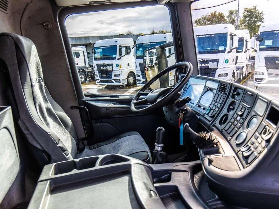 Scania 124.340 - LAMBRECHT-INOX-5 Comp. Photo 18