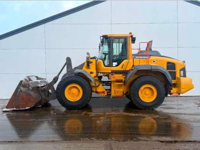 Volvo L120H - 3rd Function / Quick Coupler sold by Boss Machinery