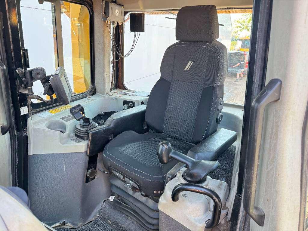 Caterpillar D6T LGP - TRIMBLE GPS SYSTEM / Auto Greasing Photo 9