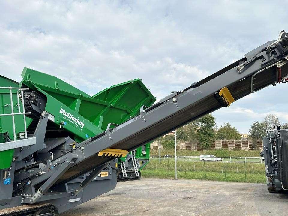 McCloskey R155 Photo 8