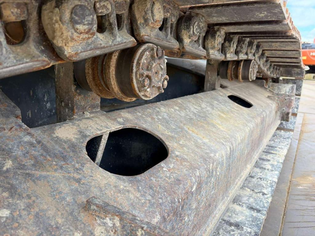 Doosan DX235LCR Photo 14