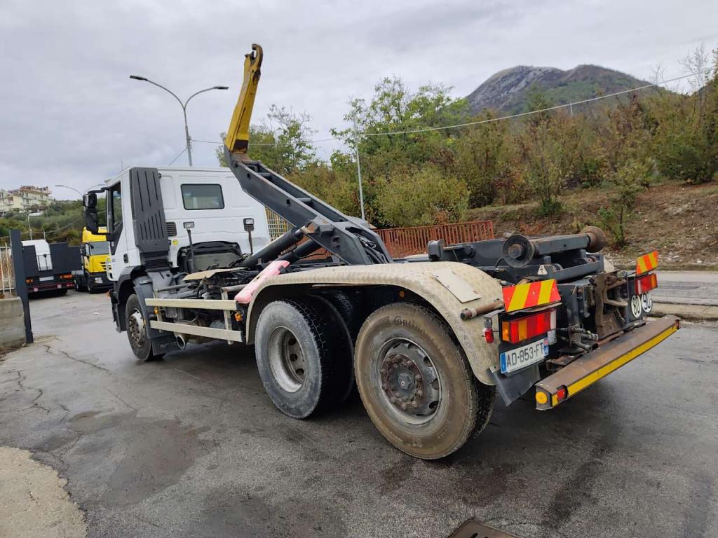 Iveco STRALIS 260S45 Photo 14