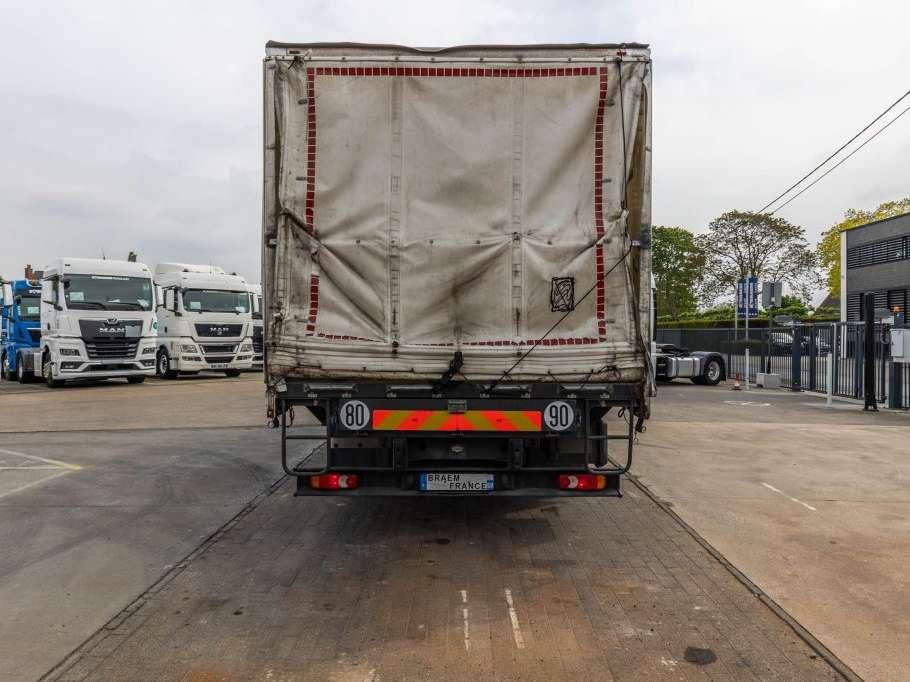 Renault D16 240 DXI Photo 6