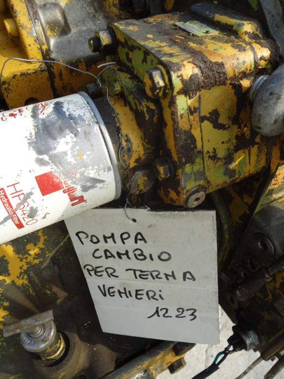 Transmission hydraulic pump for Venieri 12.23 Photo 2