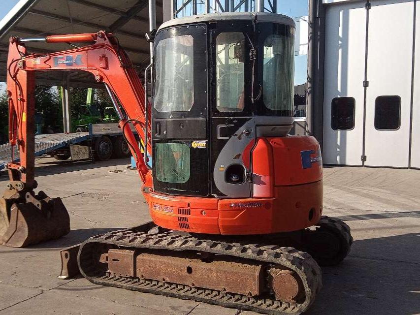 Fiat Kobelco E40.2SR Photo 2