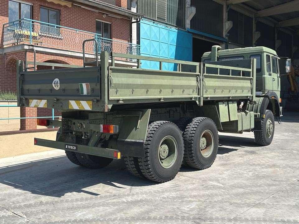 Iveco 260-35 6x6 Photo 24