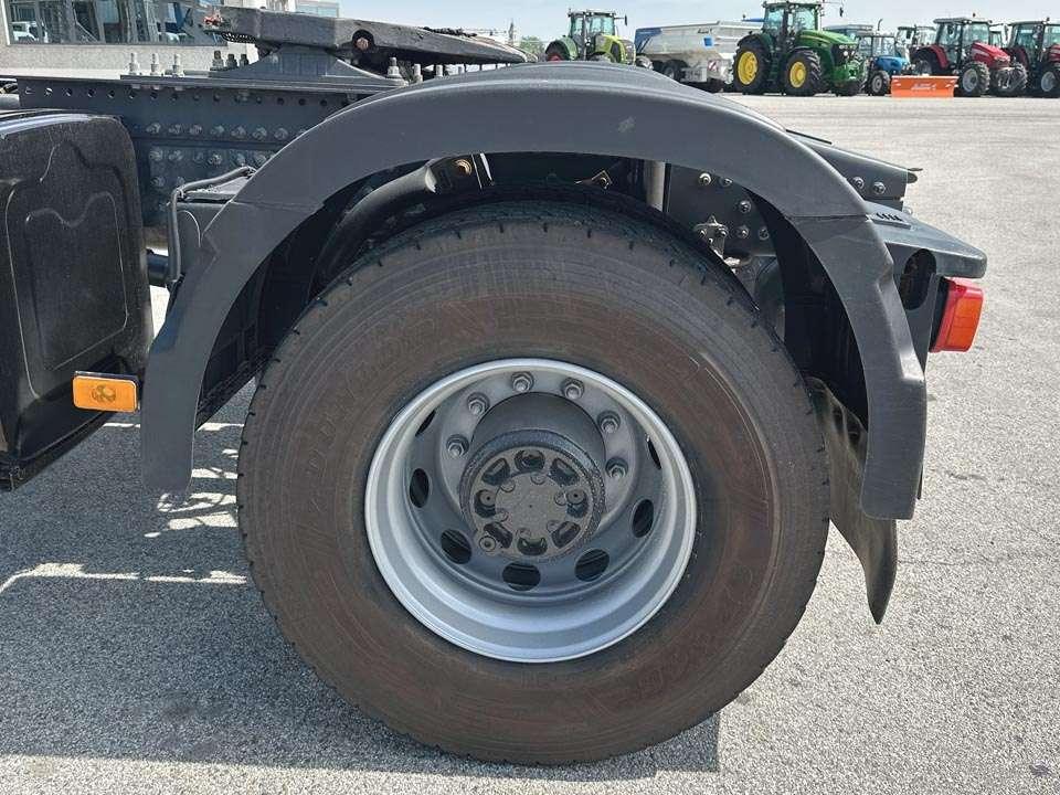 Volvo FMX420 4x4 Photo 10